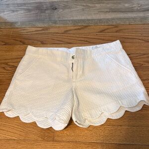 Lilly Pulitzer white buttercup short 5”